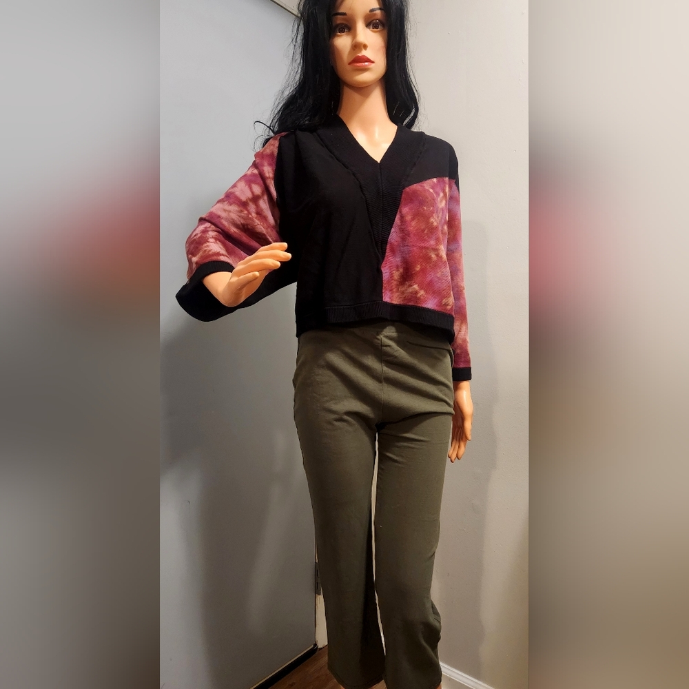 Women's V-Neck Sweater - Black and Pink